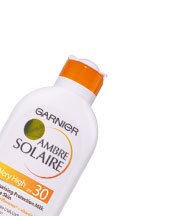 Ambre Solaire Moisturising Protection Milk SPF30 200ml