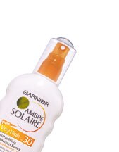 Ambre Solaire Moisturising Protection Spray SPF30 200ml
