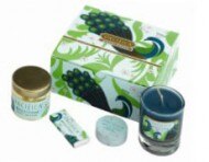 Himalaya Pacifica Gift Set - Waikiki Pikake